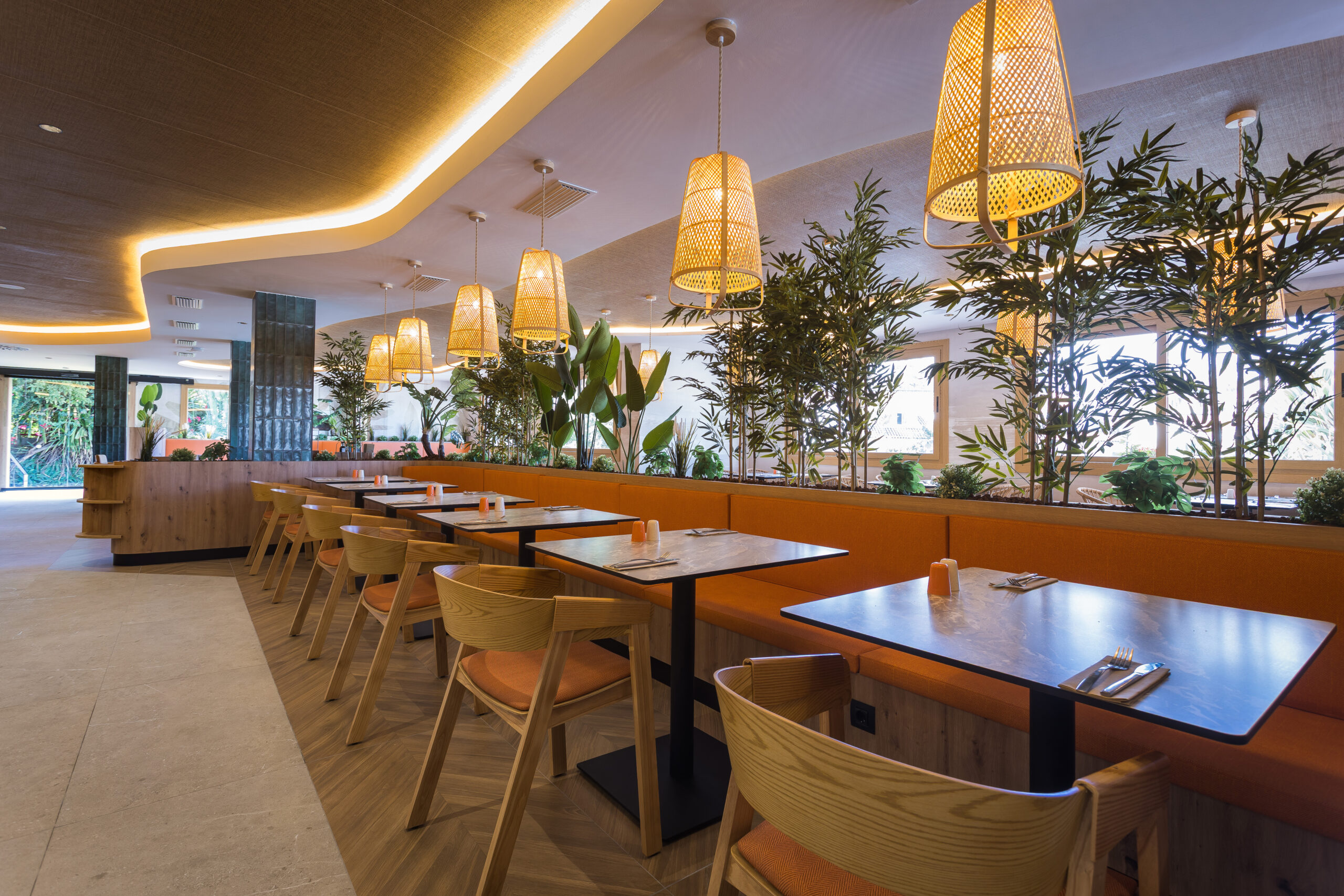 Radisson Resort & Residences Tremor Restaurant