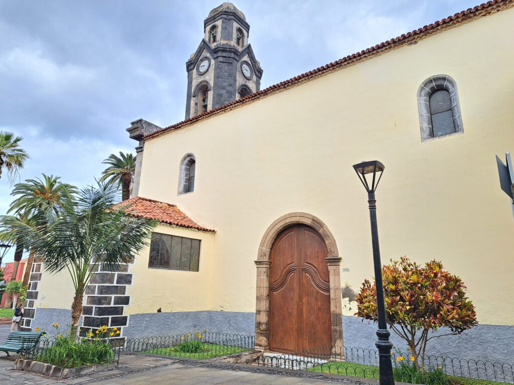 Iglesia de Nuestra Señora de la Peña de Francia: The Church at the Heart of Puerto de la Cruz