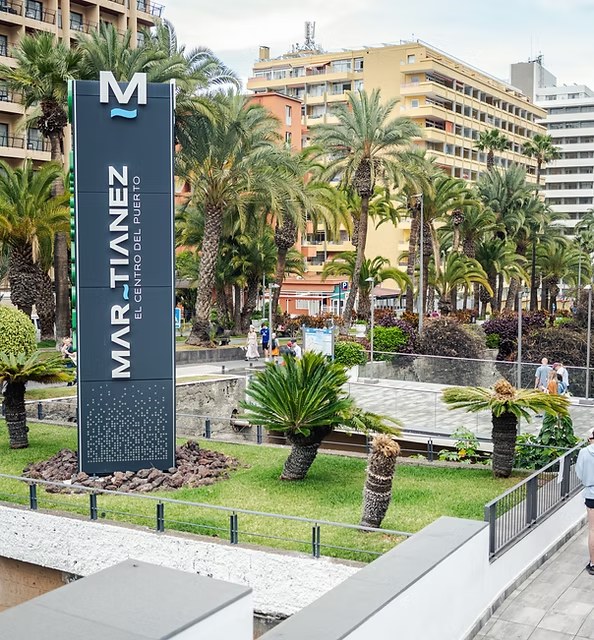 The Martiánez shopping centre sign and entrance area in Puerto de la Cruz The Martiánez shopping centre sign and entrance area in Puerto de la Cruz