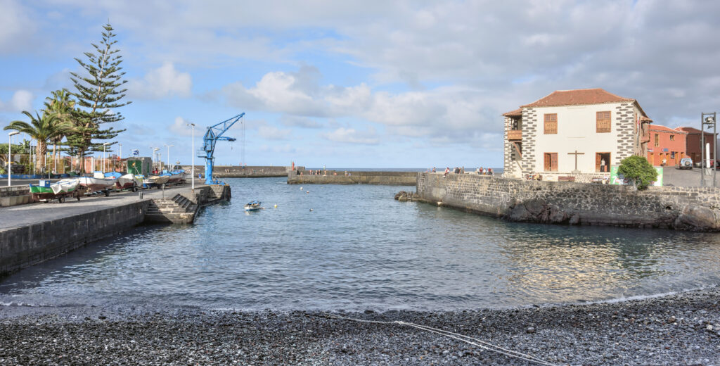Yeoward Brothers and El Penitente in Puerto de la Cruz