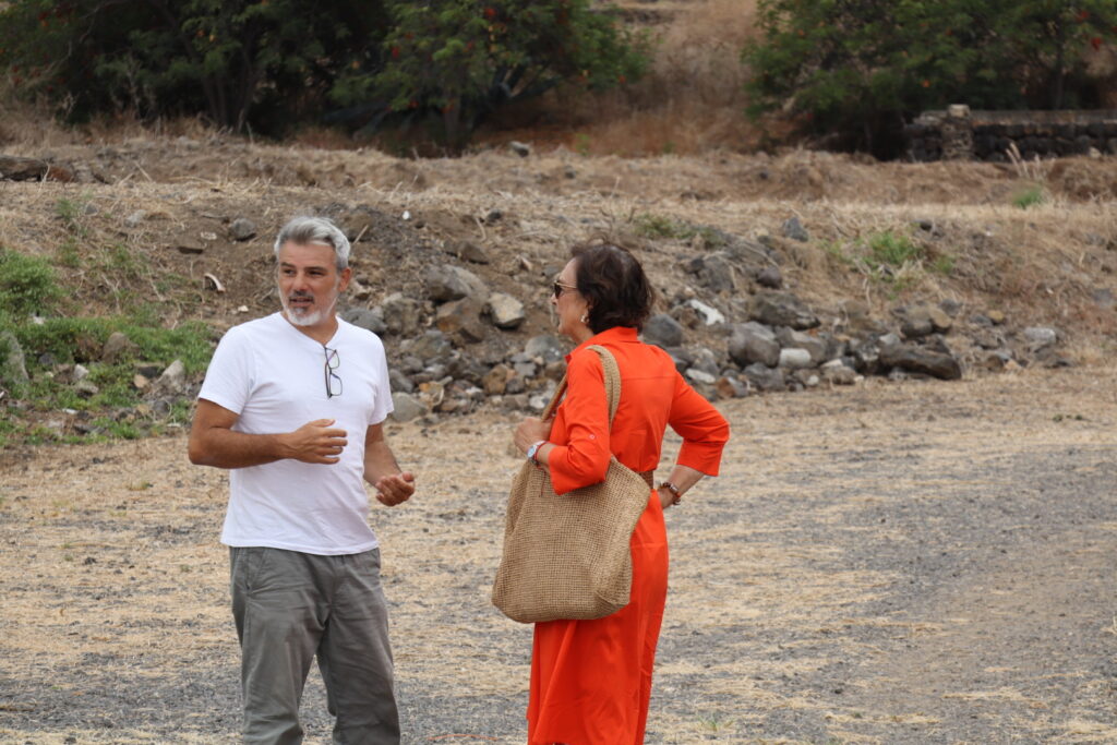 David Hernández and Margalida Figueroa visiting the proposed Los Cachazos green-space site